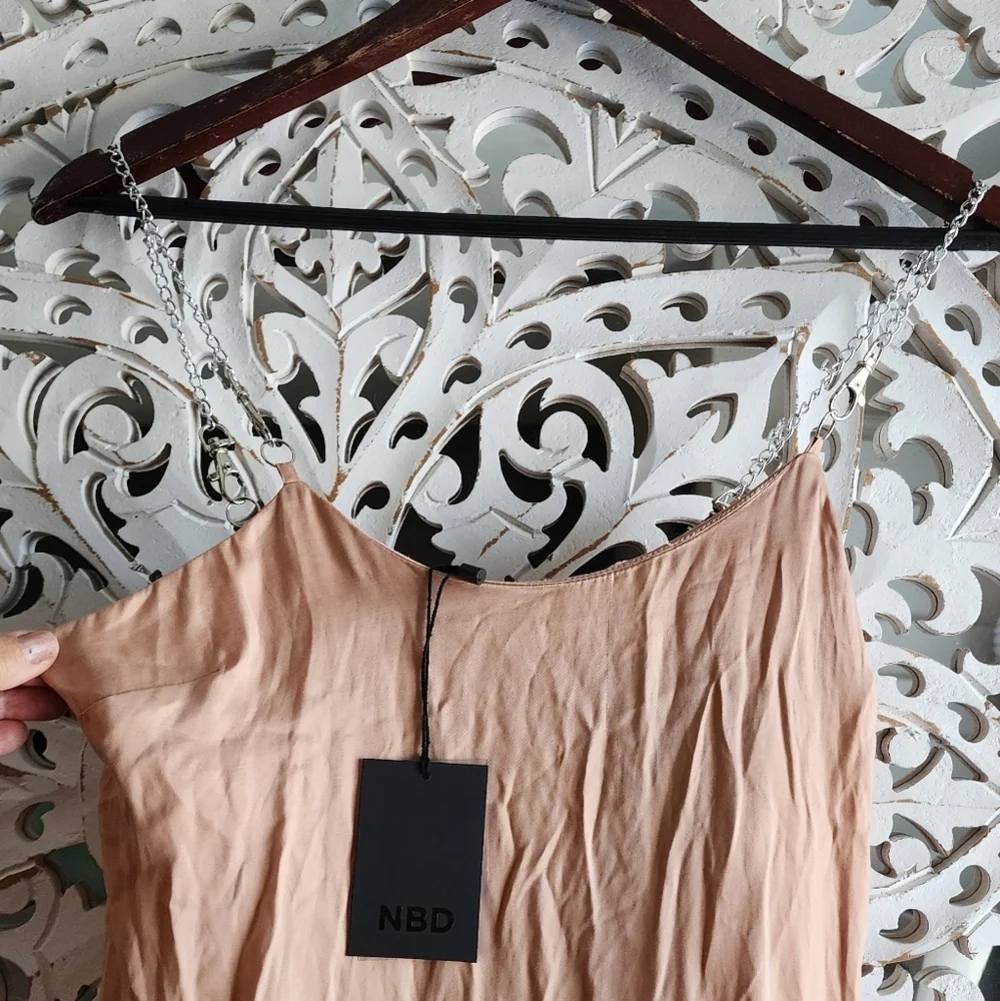 REVOLVE NBD SHEATH NUDE DRESS CHAIN STRAPS OPEN SIDE DRESS NWT SZ XS - Picture 7 of 13
